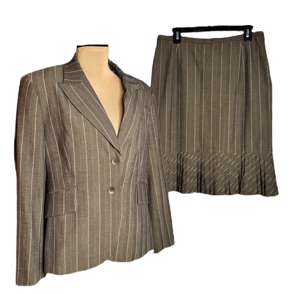 Nygard Collection Pinstripe Blazer Skirt Set Business Suit Tan Brown Size P8